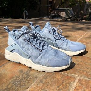 Nike Air Huarache Ultra- women’s size 9, baby blue